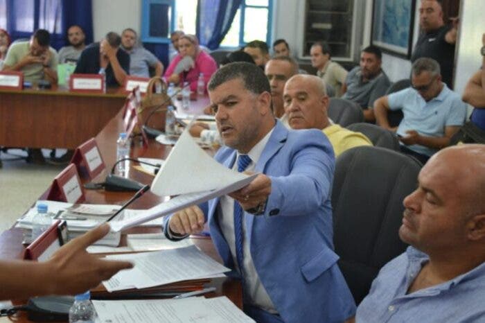 إقالات جديدة تثير الجدل داخل مجلس جماعة مرتيل
