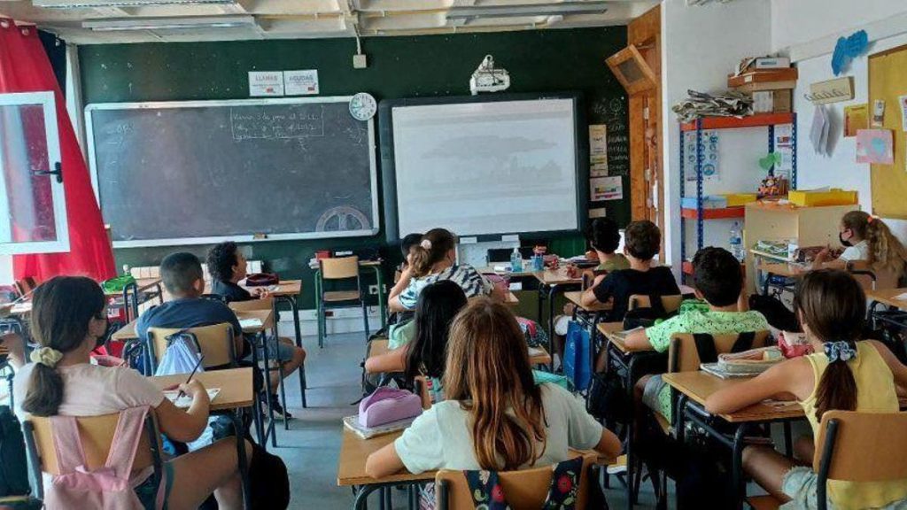 برنامج تدريس العربية في إسبانيا يتحول إلى ورقة لـ”الضغط السياسي”