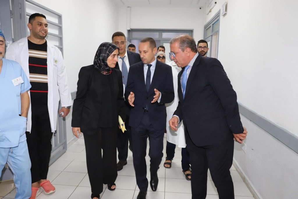 بالناظور والدريوش.. التهراوي يتفقد مؤسسات صحية قائمة وأخرى في طور الإنجاز