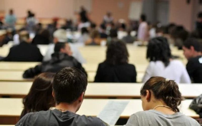 تقرير: المغاربة يتصدرون الجاليات الطلابية الأجنبية في فرنسا