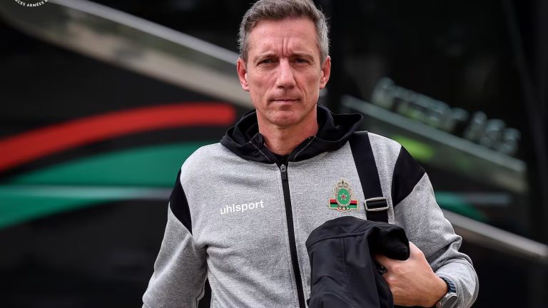 مدرب الجيش الملكي: “كنا نستحق الفوز أمام الرجاء الرياضي”