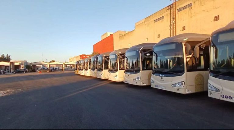 فاس بين آمال ساكنتها وتحديات النقابات: هل تنجح شركة النقل الحضري الجديدة؟
