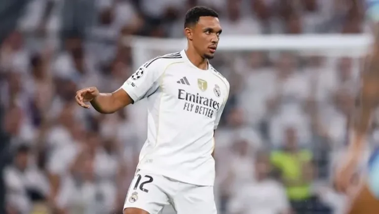إصابة أرنولد تبعده عن ريال مدريد لمدة طويلة
