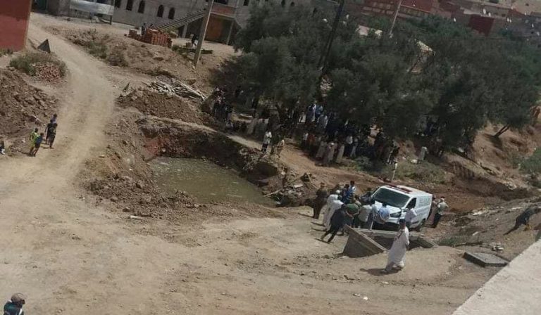 زايو.. طفل يسقط تحت قنطرة غير مسيجة والساكنة تصرخ استياءً