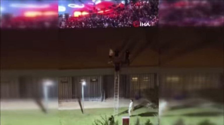 حادث مروع يهز مواقع التواصل بعد دفع شاب من سطح مبنى (فيديو)